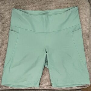 Women's Old Navy Powersoft Green 8”  Bike Shorts
